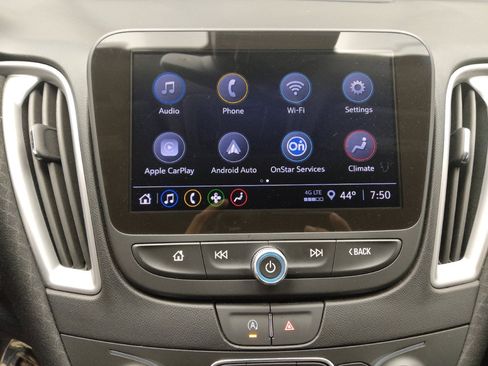 Used 2024 Chevrolet Malibu LT image 25