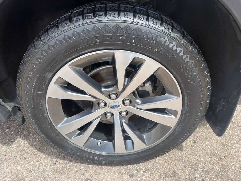 Used 2020 Ford Explorer Platinum w/ Premium Technology Package AWD/4WD image 7