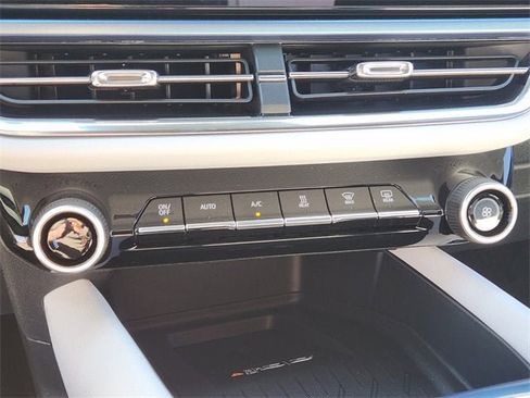 New 2026 Chevrolet Equinox EV LT image 13