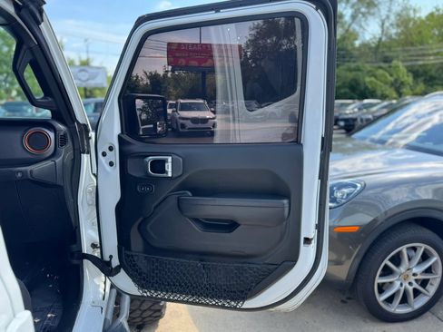 Used 2020 Jeep Gladiator Mojave AWD/4WD image 40