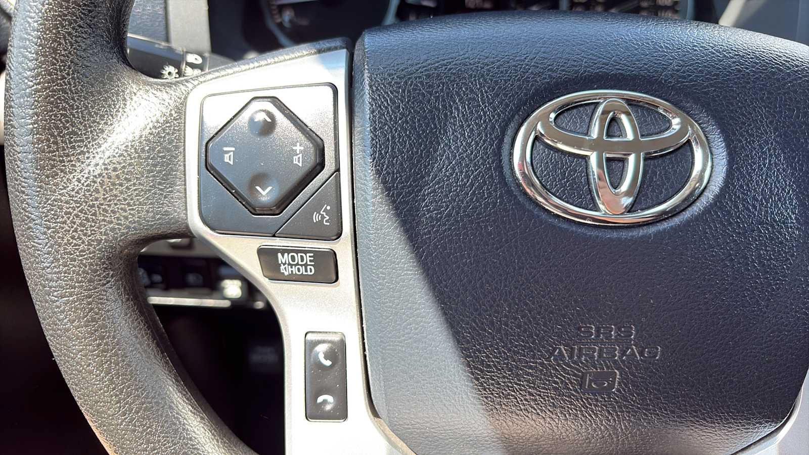 Used 2020 Toyota Tundra SR5 w/ TRD Off-Road Package AWD/4WD image 9