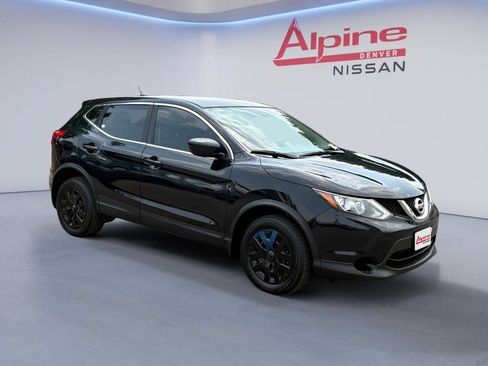 Used 2018 Nissan Rogue Sport S AWD/4WD image 7