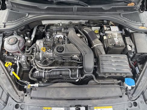 Used 2024 Volkswagen Jetta SE image 14