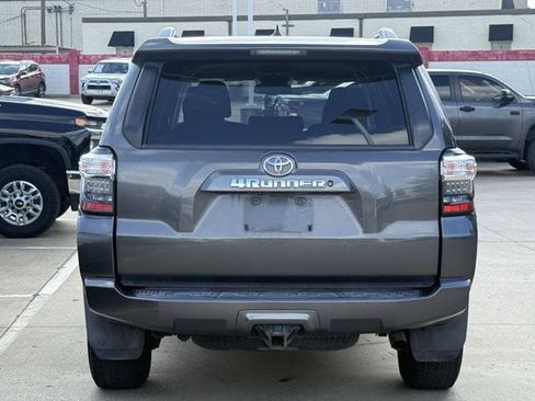 Used 2014 Toyota 4Runner SR5 RWD image 5