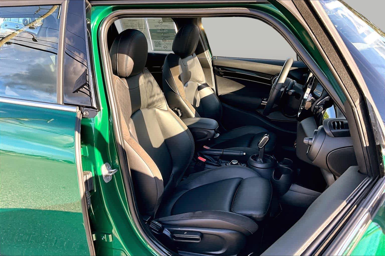 Used 2023 MINI Cooper S w/ Signature Upholstery Package FWD image 8