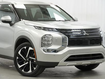 Used 2024 Mitsubishi Outlander SE