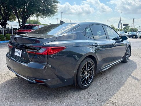 Used 2025 Toyota Camry XSE FWD image 3