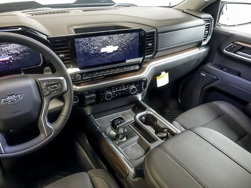 New 2026 Chevrolet Silverado 1500 LT Trail Boss w/ Convenience Package II image 21