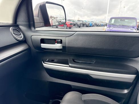 Used 2018 Toyota Tundra SR5 w/ TRD Off Road Package image 24