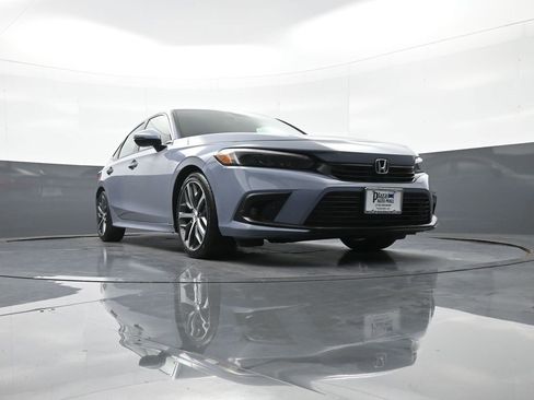 Certified 2022 Honda Civic Touring image 30