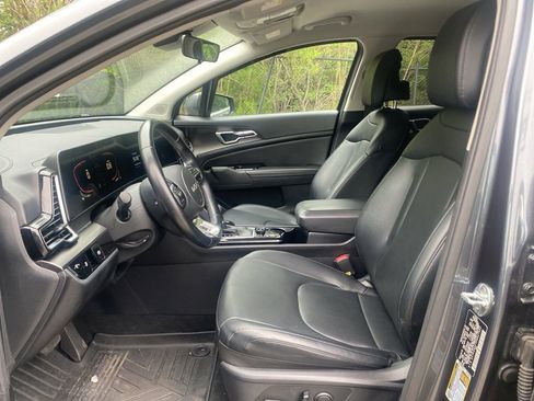 Used 2023 Kia Sportage EX FWD image 16