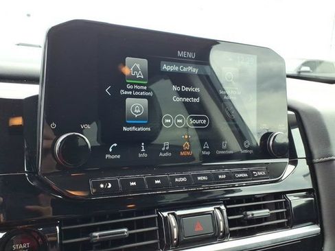 Used 2025 Nissan Pathfinder SL AWD/4WD image 11