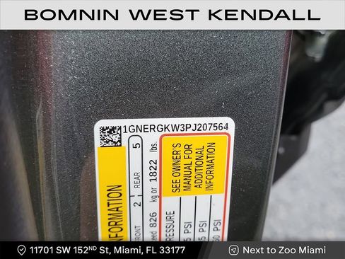 Used 2023 Chevrolet Traverse LT image 28