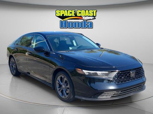 Used 2023 Honda Accord EX image 12