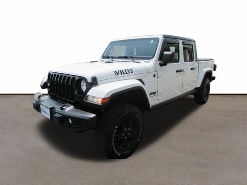 Used 2023 Jeep Gladiator Sport AWD/4WD image 7