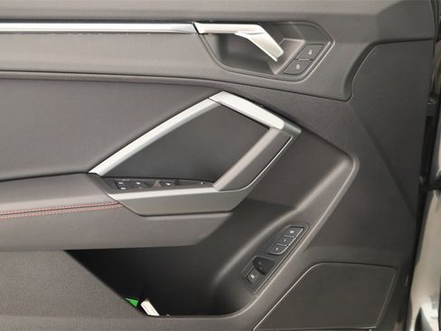 Certified 2025 Audi Q3 2.0T Premium Plus w/ Premium Plus Package image 25