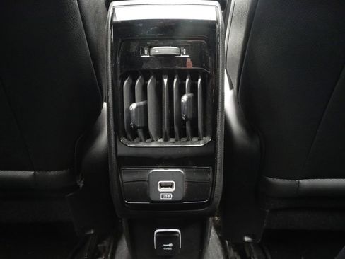 Used 2023 Jeep Compass Limited w/ Sun and Sound Group AWD/4WD image 27