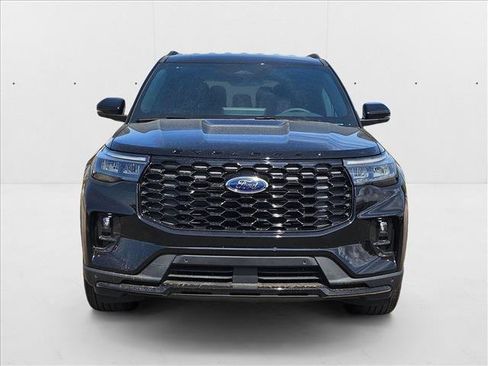 New 2025 Ford Explorer ST-Line image 5