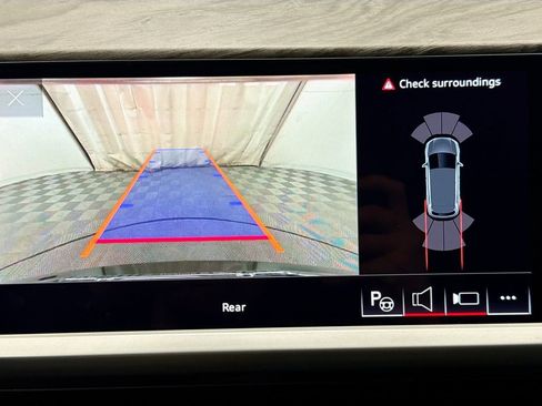 Used 2023 Audi Q4 e-tron Premium Plus w/ Premium Plus image 15