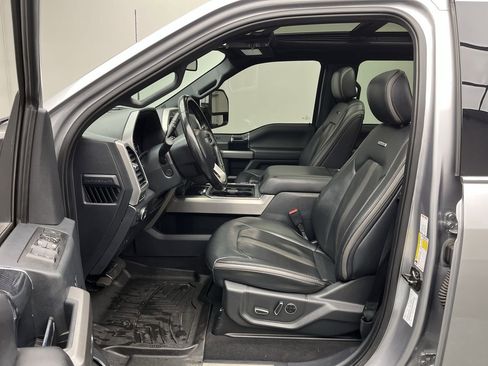 Used 2022 Ford F350 Platinum image 3