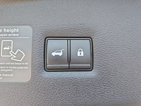 Used 2023 INFINITI QX55 Sensory w/ Lighting Package AWD/4WD image 14