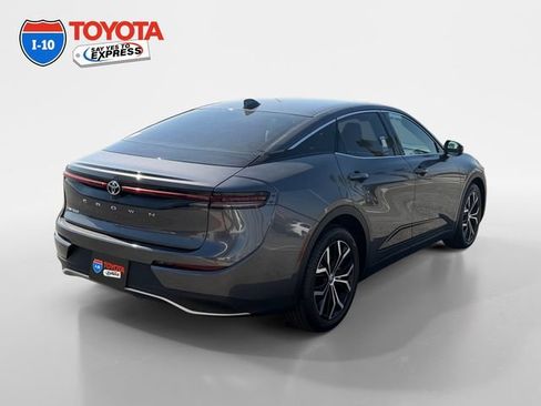 Certified 2024 Toyota Crown AWD/4WD image 5