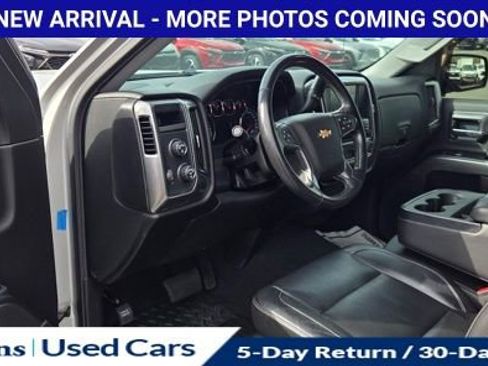 Used 2018 Chevrolet Silverado 1500 LT w/ All Star Edition image 3