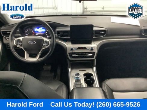 Used 2023 Ford Explorer XLT w/ Equipment Group 202A AWD/4WD image 14