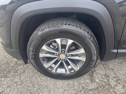 Used 2025 Chevrolet Equinox LT w/ Convenience Package II image 33