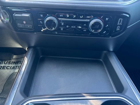 Used 2025 Chevrolet Silverado 2500 High Country w/ Technology Package image 19