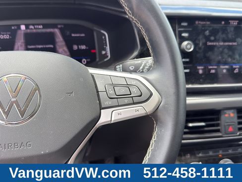 Used 2022 Volkswagen Taos SEL w/ Panoramic Sunroof Package FWD image 18