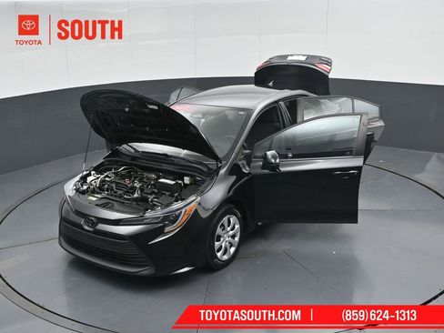 Used 2023 Toyota Corolla LE FWD image 51