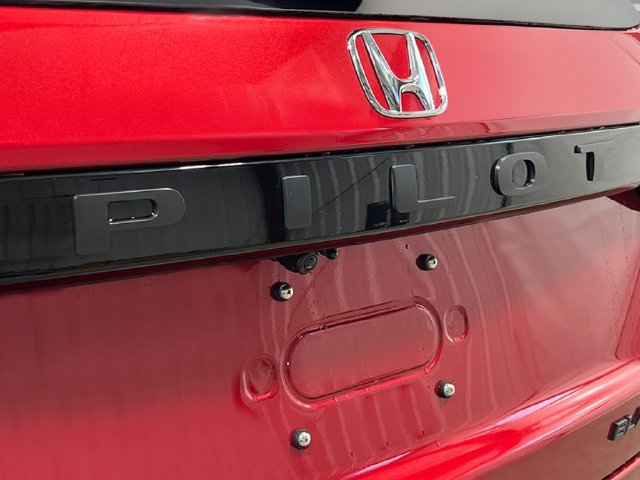 New 2026 Honda Pilot Black Edition image 9