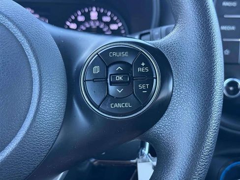 Used 2022 Kia Soul LX w/ Technology Package image 22
