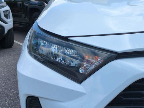 Certified 2022 Toyota RAV4 LE image 10