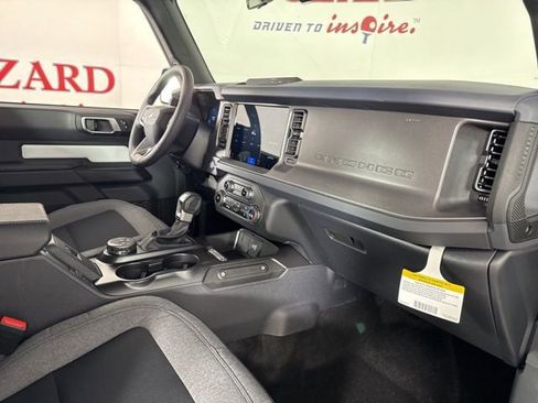 New 2025 Ford Bronco 2-Door image 19