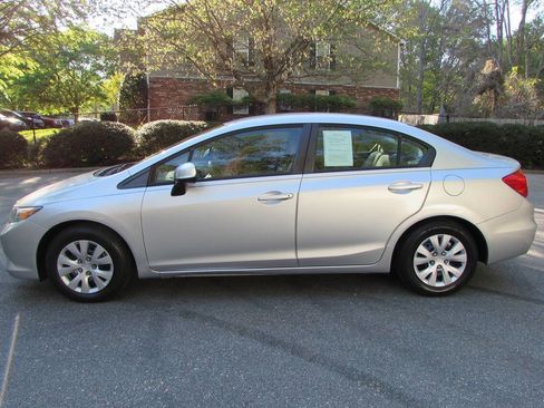 Used 2012 Honda Civic LX image 3