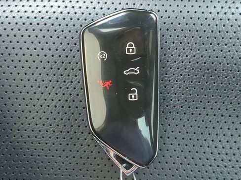 Used 2024 Volkswagen Atlas Cross Sport SEL R-Line AWD/4WD image 35