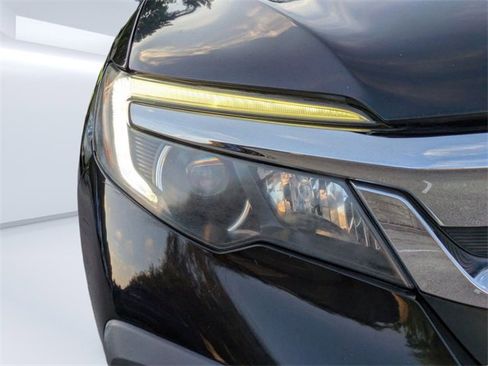 Used 2019 Honda Pilot EX-L image 10