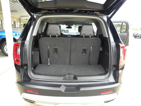 Used 2023 GMC Acadia SLT AWD/4WD image 18