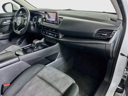 Used 2024 Nissan Rogue SV FWD image 26
