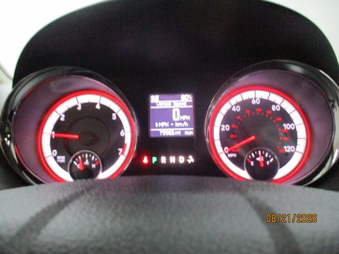 Used 2019 Dodge Grand Caravan SE w/ UConnect Hands-Free Group FWD image 14