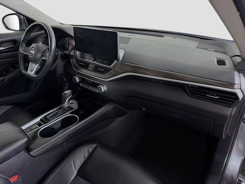 Used 2023 Nissan Altima 2.5 SL FWD image 34