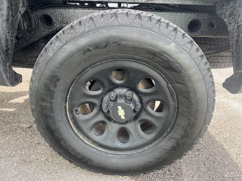 Used 2011 Chevrolet Silverado 1500 W/T image 15