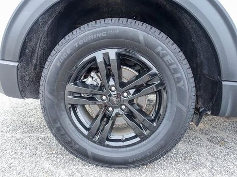 Used 2023 Ford Explorer XLT w/ Equipment Group 202A image 15