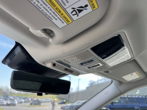 Certified 2025 Land Rover Range Rover Evoque Dynamic SE image 21