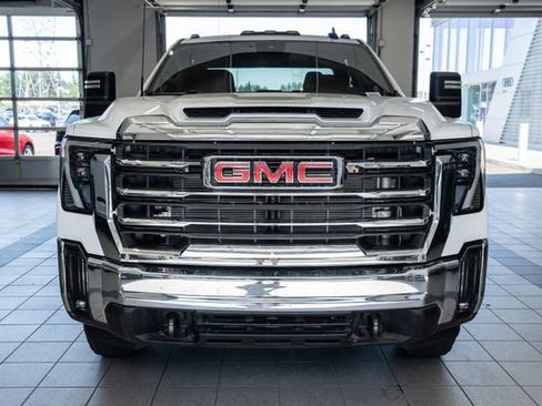 Used 2024 GMC Sierra 2500 SLE w/ SLE Value Package; AWD/4WD image 2