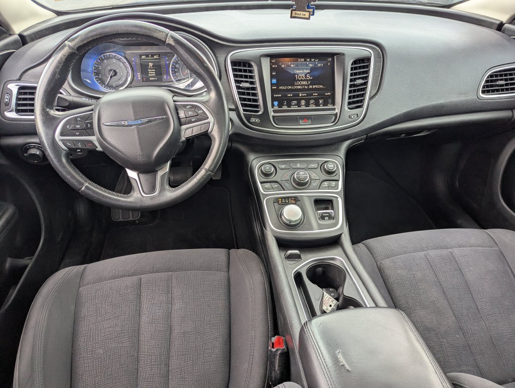 Used 2015 Chrysler 200 Limited w/ Convenience Group FWD image 18