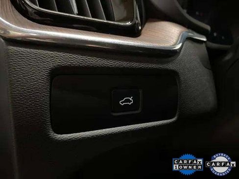 Used 2023 Volvo XC60 B5 Plus image 36