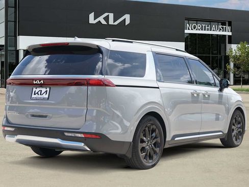 Certified 2022 Kia Carnival SX Prestige FWD image 5